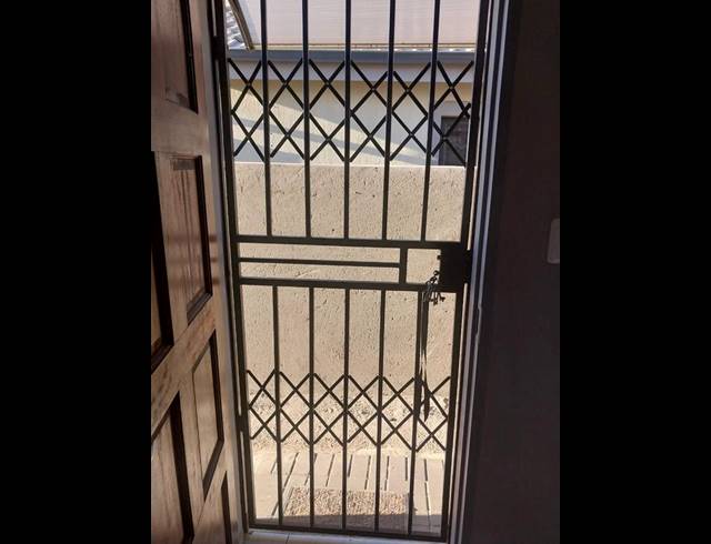 3 BEDROOM PROPERTY TO RENT IN RIVERBEND AH